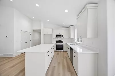 129 S 940 E, Santaquin, UT 84655 - Photo 14