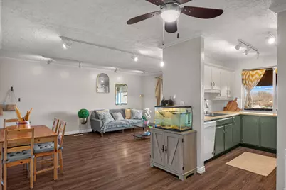 249 W Garden Park, Orem, UT 84057 - Photo 6