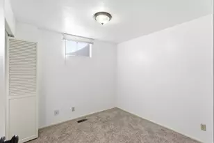 488 E 250 S, Hyde Park, UT 84318 - Photo 30