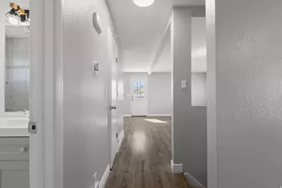 5279 S Shalee St, Kearns, UT 84118 - Photo 16