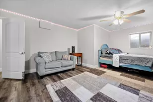 5530 S 100 W, Washington Terrace, UT 84405 - Photo 32