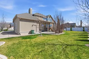 686 Wellington Dr, Kaysville, UT 84037 - Photo 44