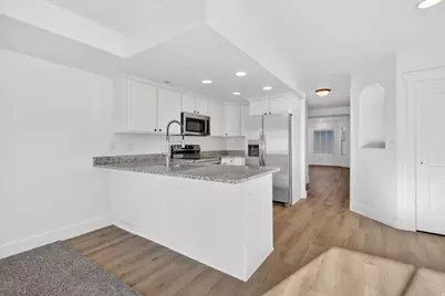 213 E Tamarak Cir, Lehi, UT 84043 - Photo 2