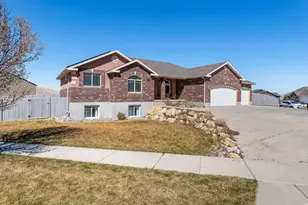 1266 Vista Dr, Santaquin, UT 84655 - Photo 2