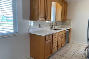 574 E Aloha Ln S, Sandy, UT 84070 - Photo 10