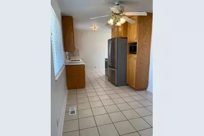 574 E Aloha Ln S, Sandy, UT 84070 - Photo 14