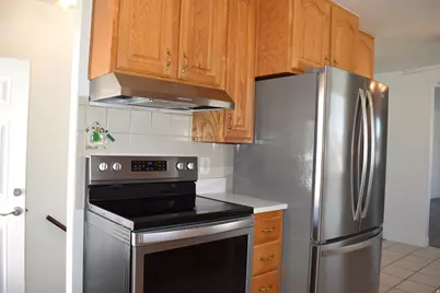 574 E Aloha Ln S, Sandy, UT 84070 - Photo 12