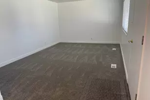 574 E Aloha Ln S, Sandy, UT 84070 - Photo 16