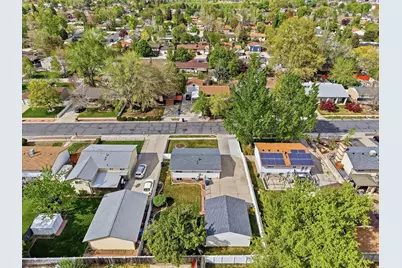 574 E Aloha Ln S, Sandy, UT 84070 - Photo 24