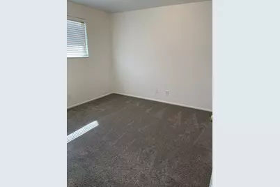 574 E Aloha Ln S, Sandy, UT 84070 - Photo 20