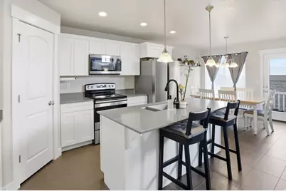 13073 S Cannon View Dr, Riverton, UT 84096 - Photo 10