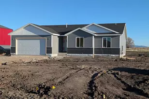 43 E 300 N, Clarkston, UT 84305 - Photo 2