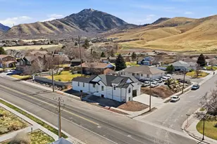 594 E Skyline, Tooele, UT 84074 - Photo 34
