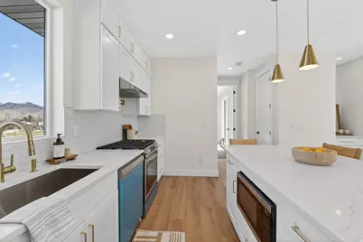 594 E Skyline, Tooele, UT 84074 - Photo 8