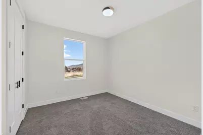 594 E Skyline, Tooele, UT 84074 - Photo 18