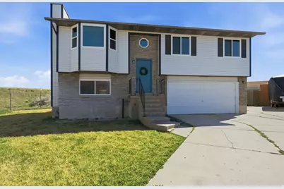 3931 S Maytime Cir, Magna, UT 84044 - Photo 2