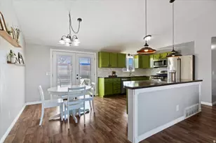 5578 W Poacher Cir S, Salt Lake City, UT 84118 - Photo 8