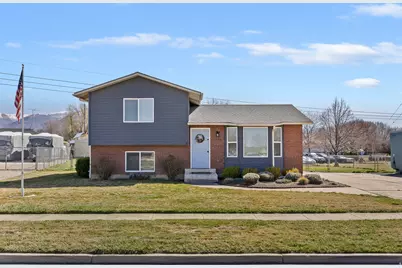 2522 N 2200 W, Farr West, UT 84404 - Photo 1