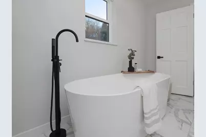 10828 S Lostwood Dr, Sandy, UT 84092 - Photo 28