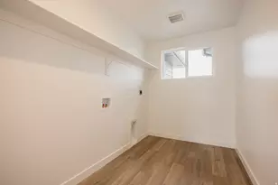 2910 N Kingbird Dr, Eagle Mountain, UT 84005 - Photo 18
