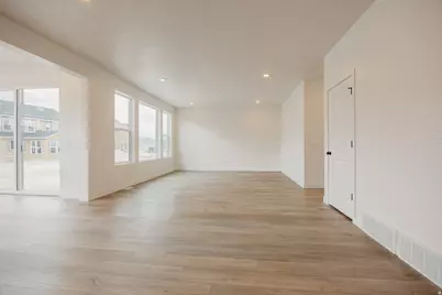 2910 N Kingbird Dr #626, Eagle Mountain, UT 84005 - Photo 6