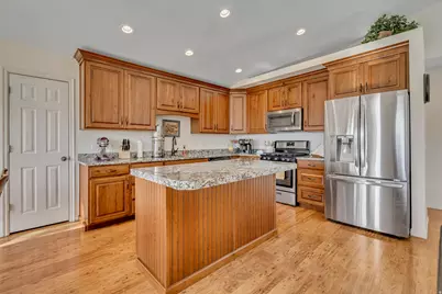 6095 S Karos Cir, Taylorsville, UT 84123 - Photo 8