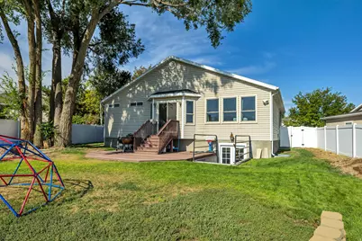 6095 S Karos Cir, Taylorsville, UT 84123 - Photo 4