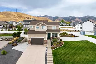 522 N 800 E, Hyde Park, UT 84318 - Photo 2