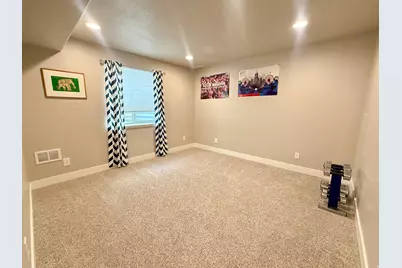 522 N 800 E, Hyde Park, UT 84318 - Photo 14