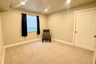 522 N 800 E, Hyde Park, UT 84318 - Photo 14