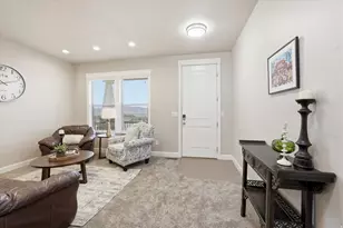 522 N 800 E, Hyde Park, UT 84318 - Photo 6
