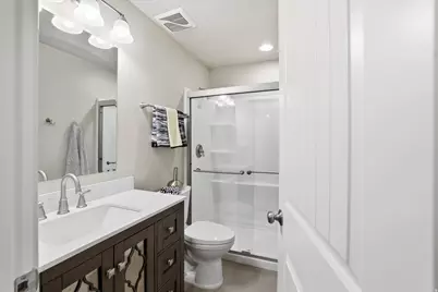 522 N 800 E, Hyde Park, UT 84318 - Photo 12