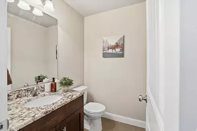 522 N 800 E, Hyde Park, UT 84318 - Photo 8