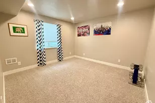 522 N 800 E, Hyde Park, UT 84318 - Photo 14