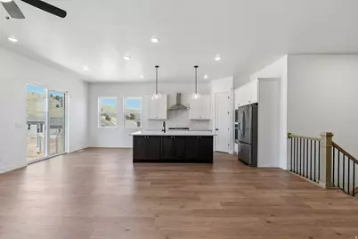 895 Crest Dale Ln S, Santaquin, UT 84655 - Photo 4