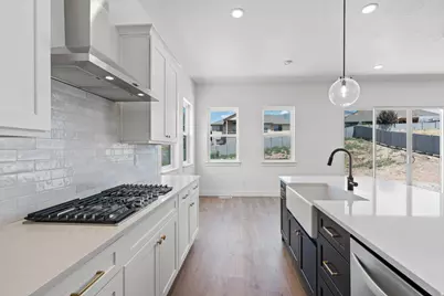 894 Crest Dale Ln S, Santaquin, UT 84655 - Photo 8