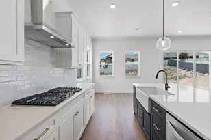 894 Crest Dale Ln S, Santaquin, UT 84655 - Photo 8