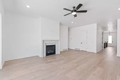 894 Crest Dale Ln S, Santaquin, UT 84655 - Photo 10