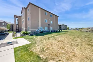 8215 N Clear Rock Rd, Eagle Mountain, UT 84005 - Photo 36