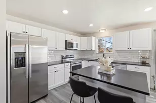 1147 W 25 S, Clearfield, UT 84015 - Photo 36