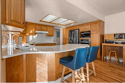 1543 N Cherry Blossom Dr W, Farmington, UT 84025 - Photo 6