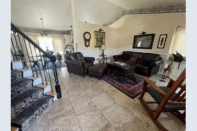 1013 N 1100 W, Farmington, UT 84025 - Photo 2