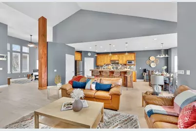 587 W Cephus Rd S, Draper, UT 84020 - Photo 8