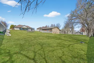 587 W Cephus Rd S, Draper, UT 84020 - Photo 2