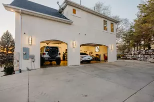 342 W Millcreek Rd, Pleasant Grove, UT 84062 - Photo 88