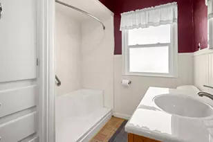 125 S Center St, Elsinore, UT 84724 - Photo 28