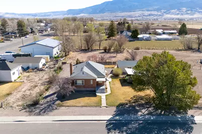 125 S Center St, Elsinore, UT 84724 - Photo 10