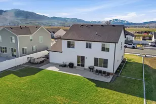 531 E 600 S, Hyrum, UT 84319 - Photo 24