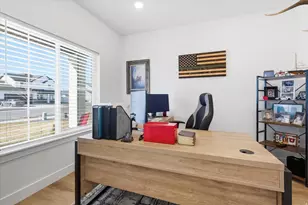 531 E 600 S, Hyrum, UT 84319 - Photo 4