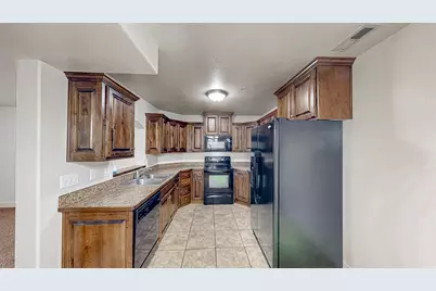 523 1045 S 1700 S #523, Payson, UT 84651 - Photo 2